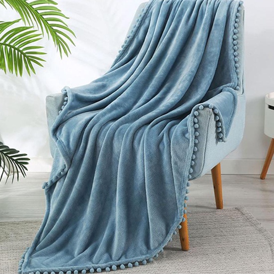 Flannel Blankets with Pom-Pom Flannel Blankets with Pom-Pom